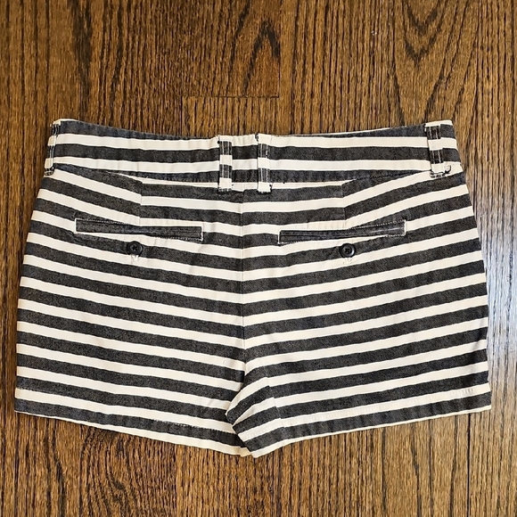 GAP Black and White Striped Women's Shorts - Picture 3 of 6